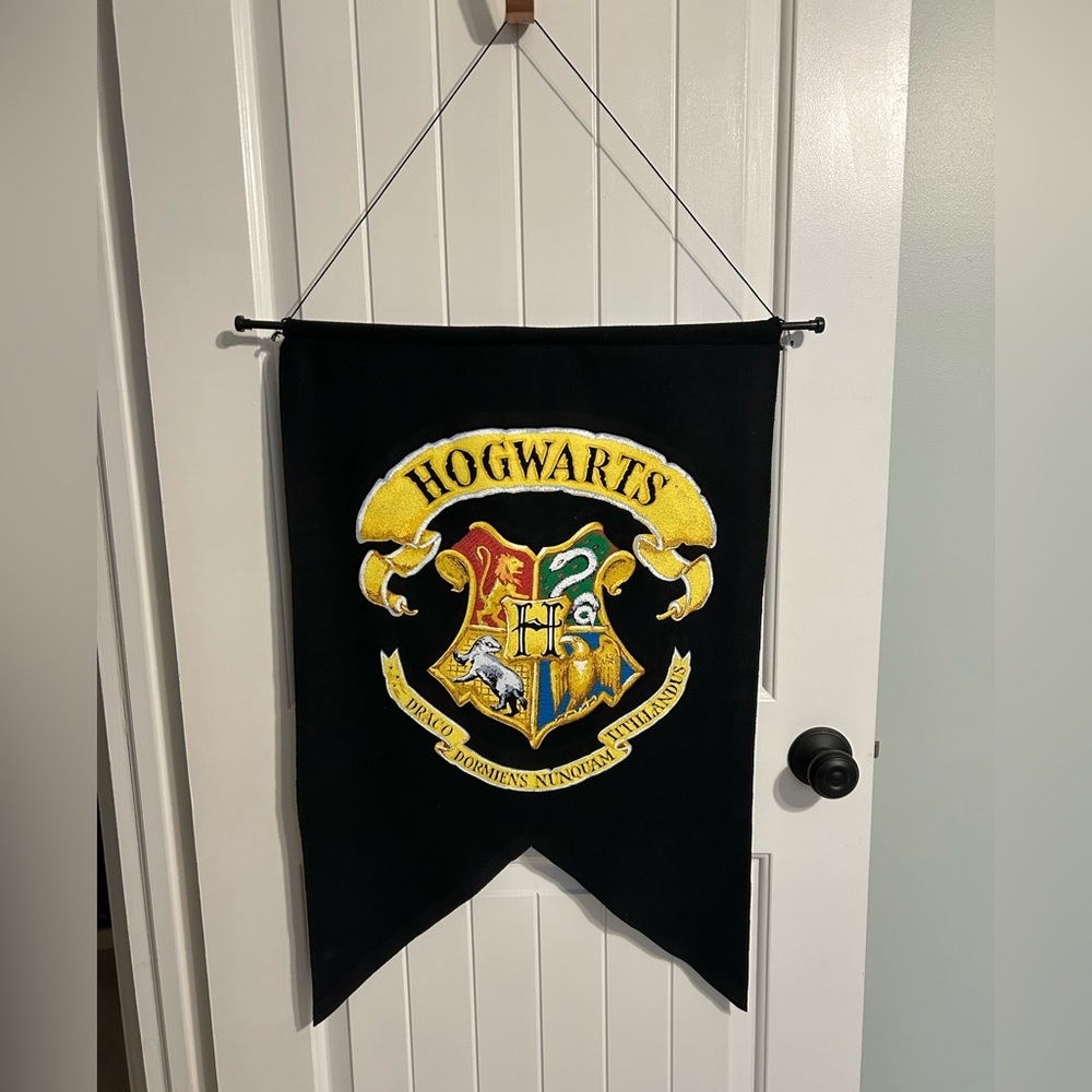Harry Potter Hogwarts School Pennant